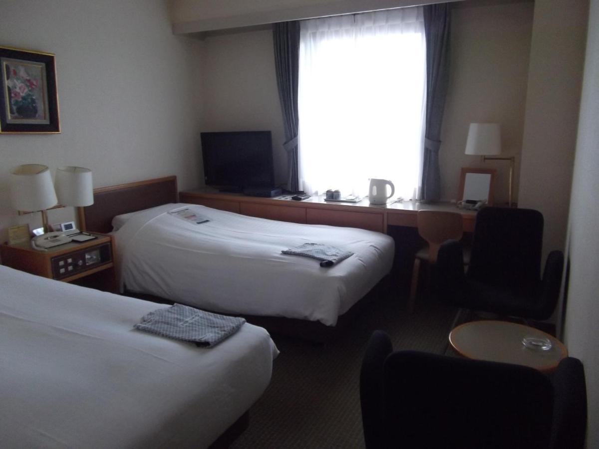 Ichikawa Grand Hotel Zewnętrze zdjęcie
